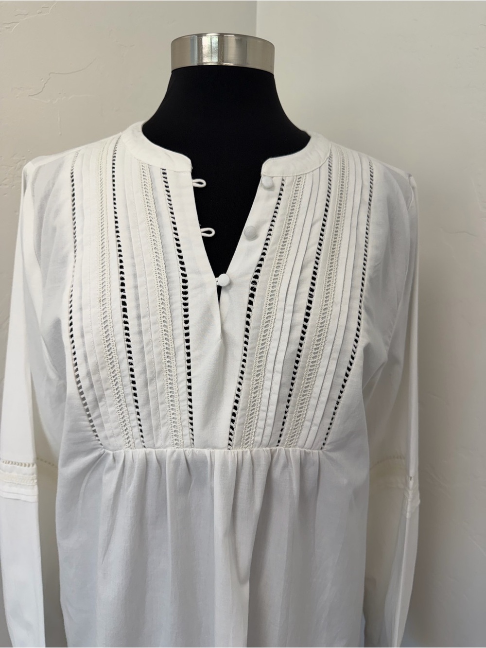 NWT Evereve white Jacqueline lace Inset Eyelet cottagecore Peasant Blouse Size L - Picture 4 of 13